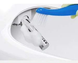 easy bidet - manual nozzle cleaning