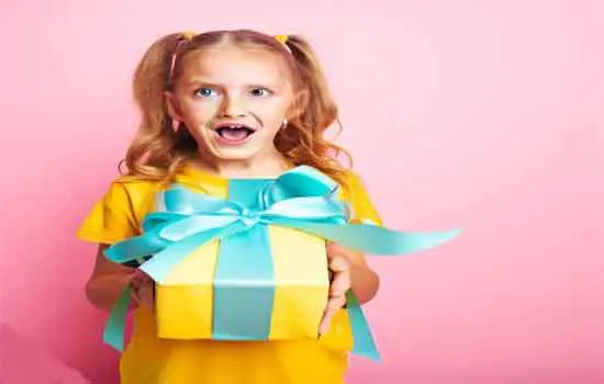 gift for kids - receiving a gift image